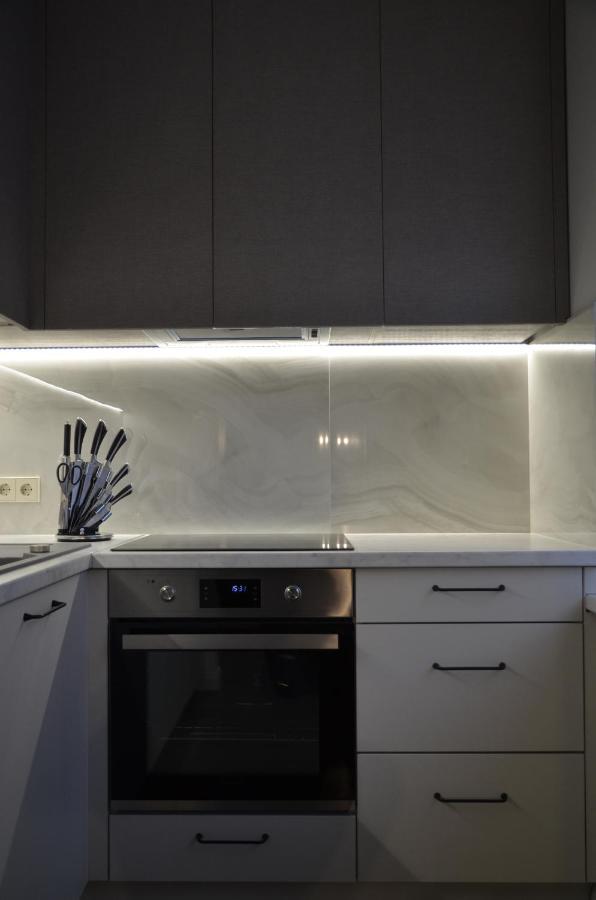 Luxuria Modern Apartments - Self Check-In Szawle Zewnętrze zdjęcie